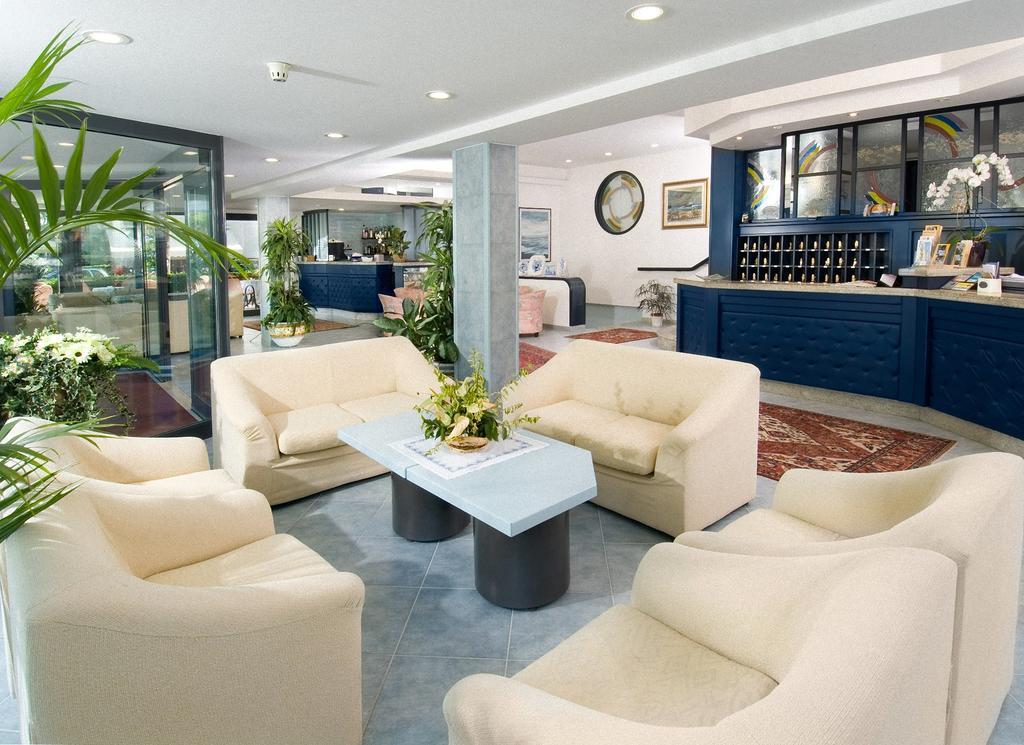 Hotel Clipper Giulianova Extérieur photo