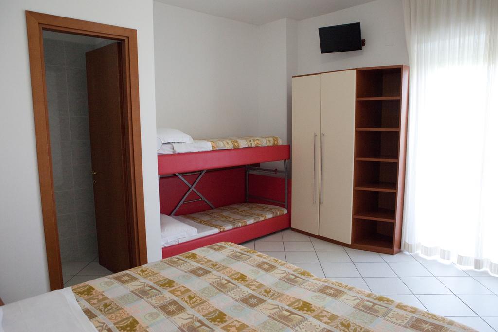 Hotel Clipper Giulianova Extérieur photo